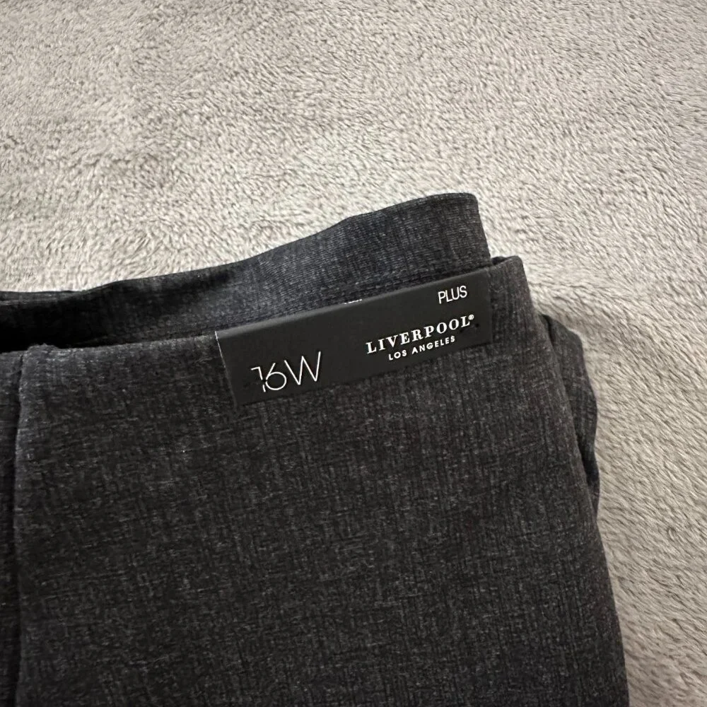 NWT Liverpool Ponte Knit Skirt Women's size 16W 16 W Career Business
